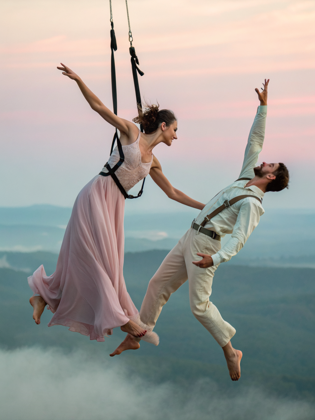 Duo chorégraphique en suspension